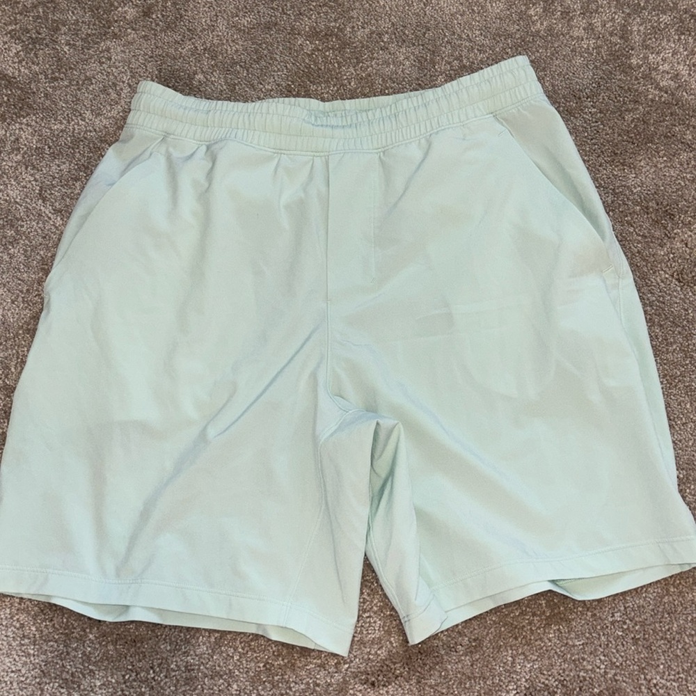 Men’s lululemon shorts